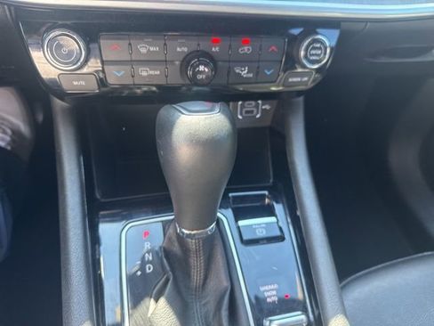 Used 2025 Jeep Compass Limited AWD/4WD image 14