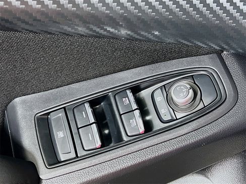 Used 2024 Subaru Ascent Premium w/ Convenience Package image 16