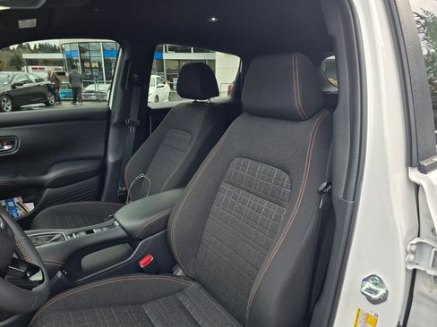 Certified 2024 Honda HR-V Sport image 5