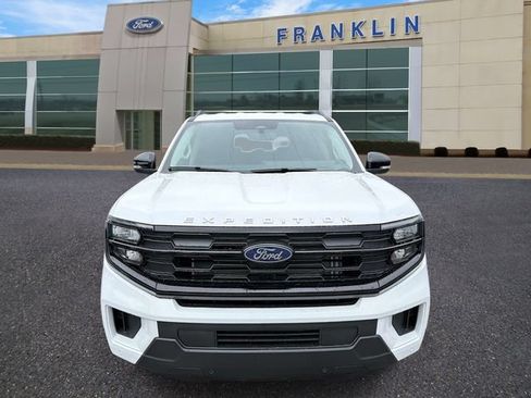 New 2026 Ford Expedition Active RWD image 2