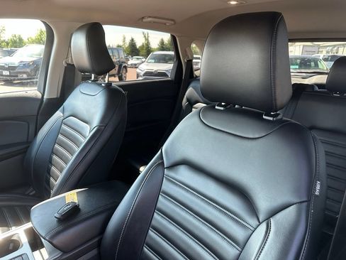 Used 2024 Ford Edge SEL AWD/4WD image 14