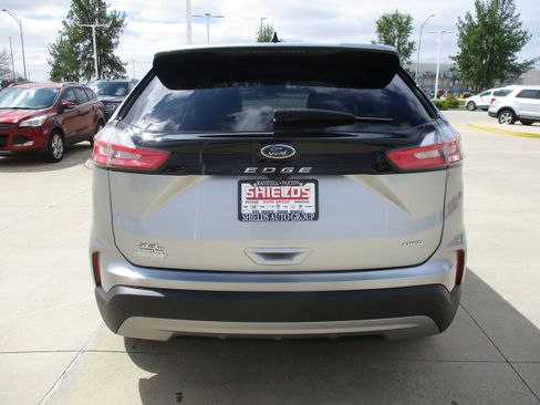 Used 2022 Ford Edge SEL w/ Convenience Package AWD/4WD image 5