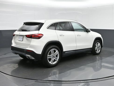Used 2021 Mercedes-Benz GLA 250 4MATIC image 7