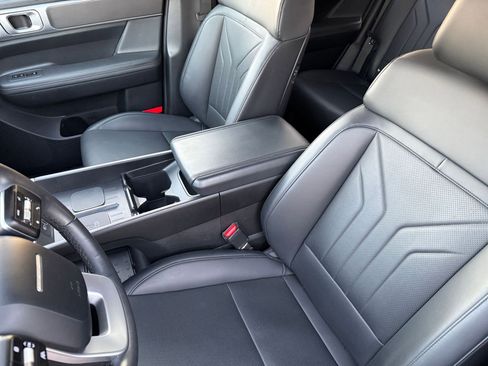 Used 2025 Hyundai Santa Fe SEL image 39