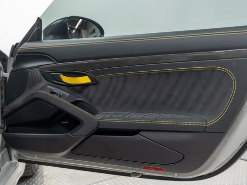 Used 2020 Porsche 718 Cayman GT4 image 63