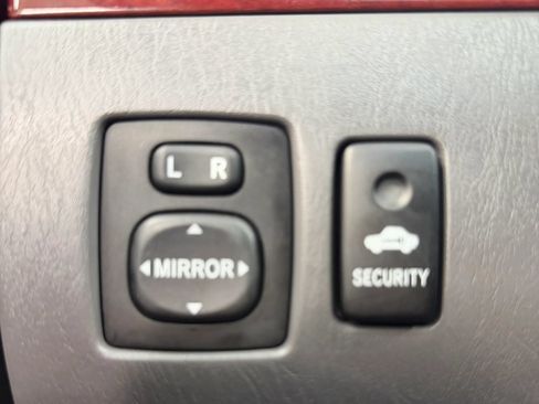 Used 2004 Toyota Solara SE Sport FWD image 25