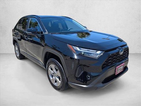 Certified 2024 Toyota RAV4 LE AWD/4WD image 3