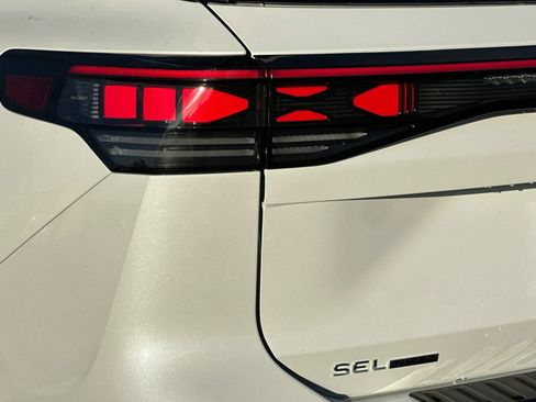 New 2026 Volkswagen Tiguan SEL R-Line image 27