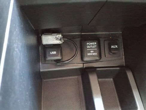 Used 2012 Honda CR-V LX image 24