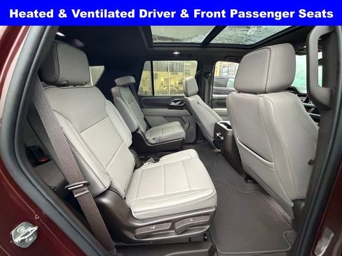 Used 2022 GMC Yukon SLT w/ SLT Premium Package image 32