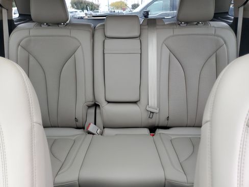 Certified 2022 Lincoln Nautilus Reserve w/ Equipment Group 201A image 19