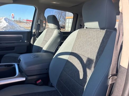 Used 2019 RAM 1500 Big Horn image 24