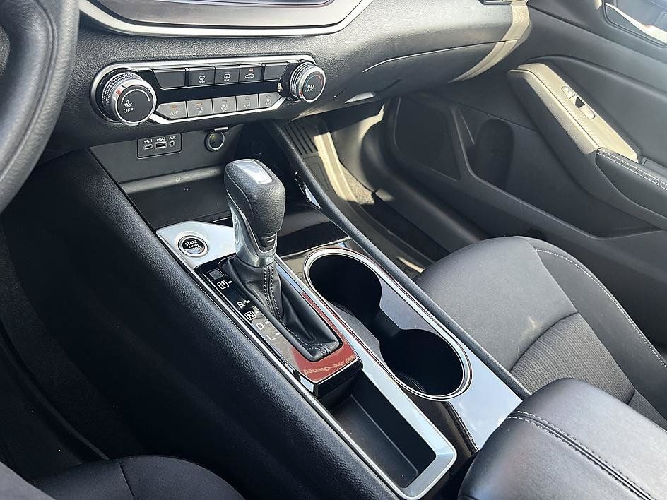 Certified 2024 Nissan Altima 2.5 SV FWD image 26