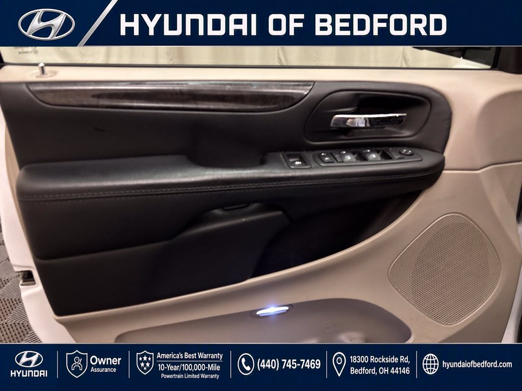 Used 2018 Dodge Grand Caravan SE w/ UConnect Hands-Free Group FWD image 10