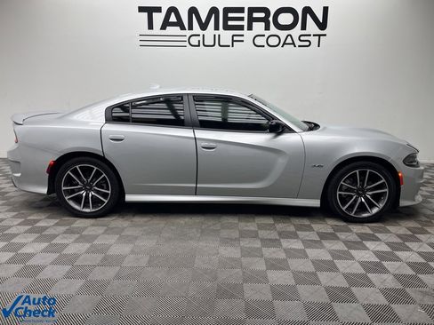 Used 2023 Dodge Charger R/T w/ Plus Group image 4