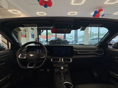 Used 2025 Ford Mustang Premium RWD image 15