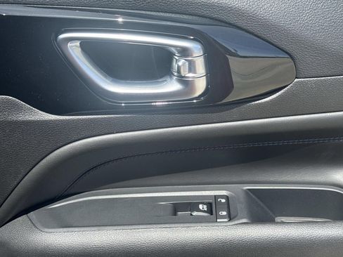 New 2026 Jeep Compass Latitude image 14