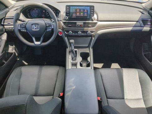 Used 2018 Honda Accord EX image 11