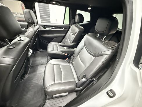 Used 2020 Cadillac XT6 Premium Luxury image 23
