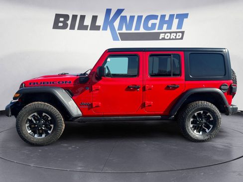 Used 2024 Jeep Wrangler Unlimited Rubicon 4xe image 2