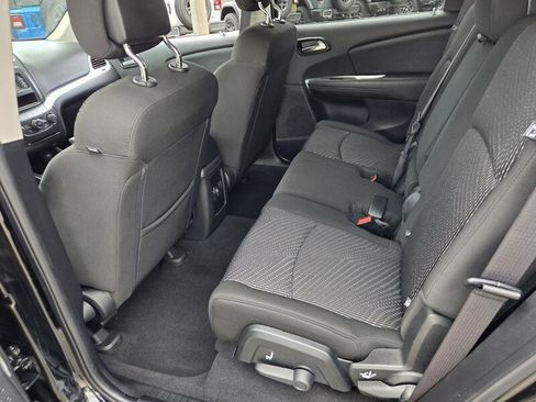 Used 2020 Dodge Journey SE image 11
