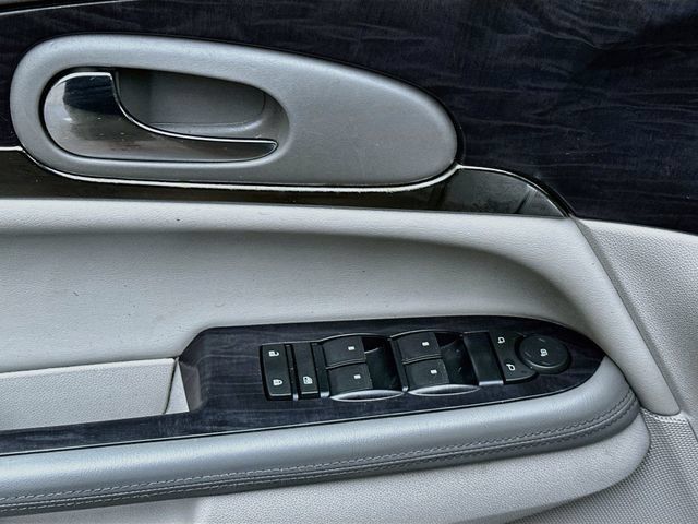 Used 2017 Buick Enclave Convenience FWD image 18