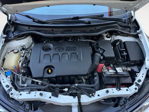 Used 2018 Toyota Corolla iM FWD image 32