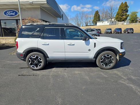 Certified 2022 Ford Bronco Sport Outer Banks image 2