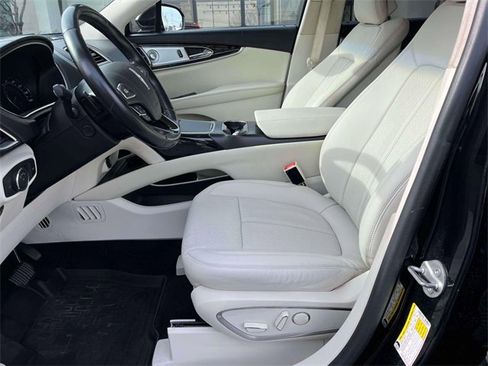 Used 2016 Lincoln MKX Black Label w/ Climate Package image 30