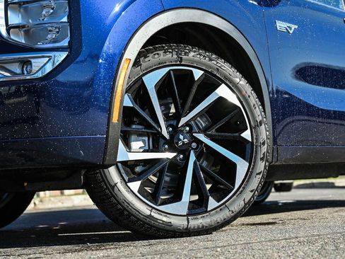 New 2025 Mitsubishi Outlander SEL image 6