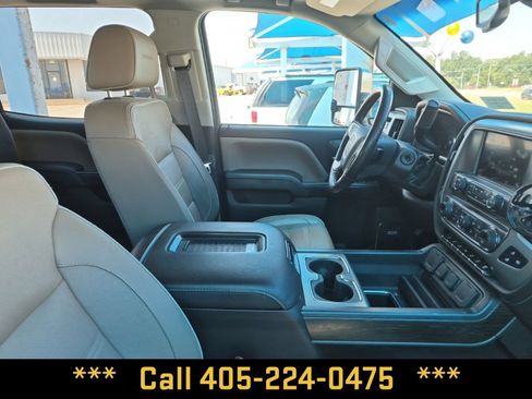 Used 2017 GMC Sierra 2500 Denali w/ Duramax Plus Package AWD/4WD image 23