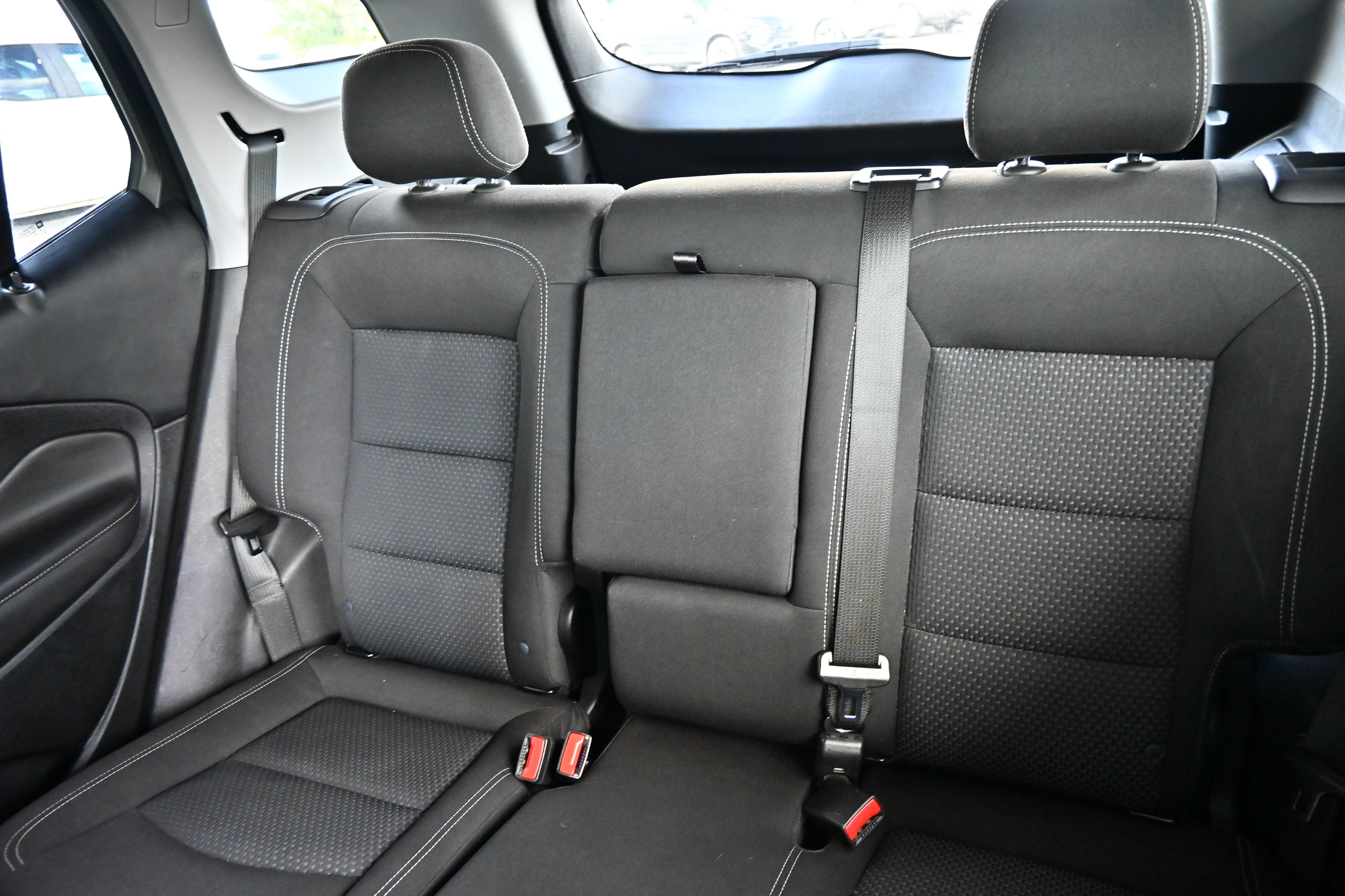 Used 2022 GMC Terrain SLE w/ Driver Convenience Package AWD/4WD image 26
