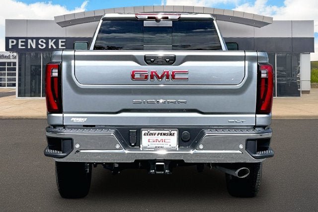 New 2026 GMC Sierra 3500 SLT w/ SLT Premium Package AWD/4WD image 4