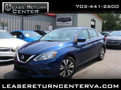 Used 2019 Nissan Sentra SV w/ Special Edition Package FWD image 1