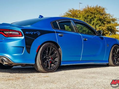 Used 2015 Dodge Charger SRT Hellcat image 45