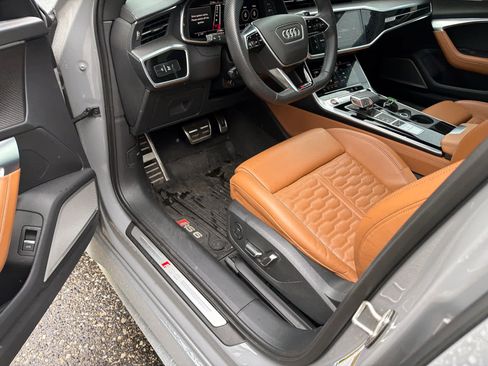 Used 2023 Audi RS 6 AWD/4WD image 9