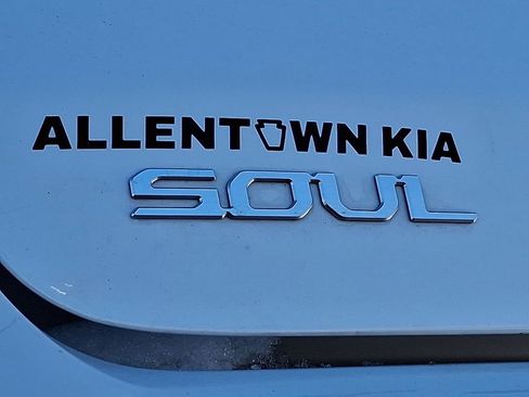 Certified 2023 Kia Soul LX w/ Option Group 015 image 29