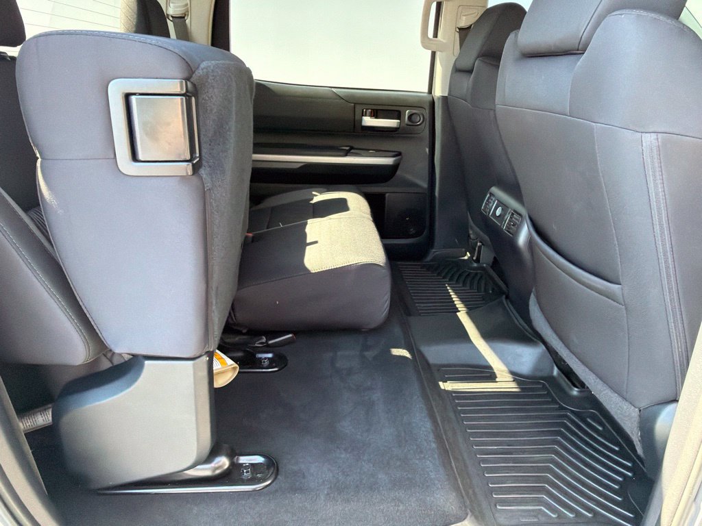 Used 2017 Toyota Tundra SR5 w/ SR5 Upgrade Package RWD image 28