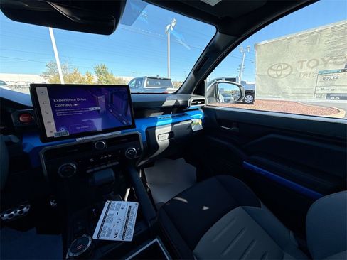 New 2025 Toyota Tacoma TRD Sport image 11