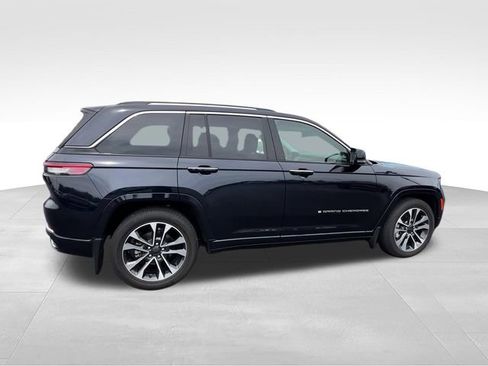 Used 2023 Jeep Grand Cherokee Overland w/ MOPAR Finishing Package AWD/4WD image 7