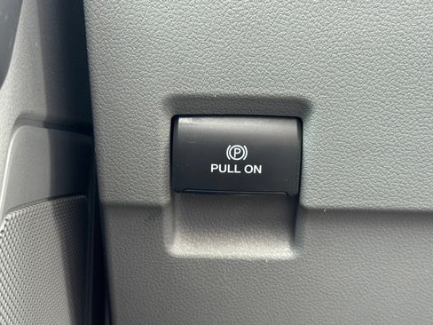 Used 2024 Ford F350 XLT AWD/4WD image 57