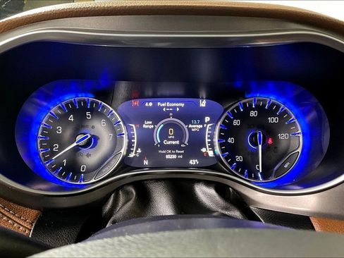 Used 2020 Chrysler Pacifica Limited w/ Tire & Wheel Group image 20