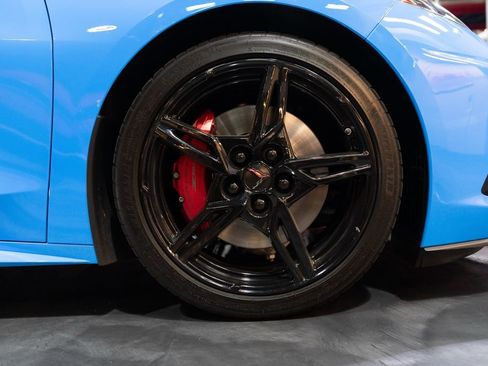 Used 2023 Chevrolet Corvette Stingray w/ Z51 Performance Package image 18