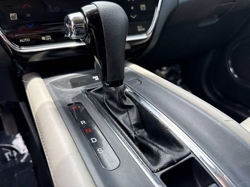 Used 2021 Honda HR-V EX image 32