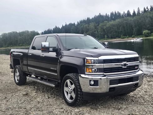 Used 2016 Chevrolet Silverado 2500 LTZ w/ Duramax Plus Package AWD/4WD image 12