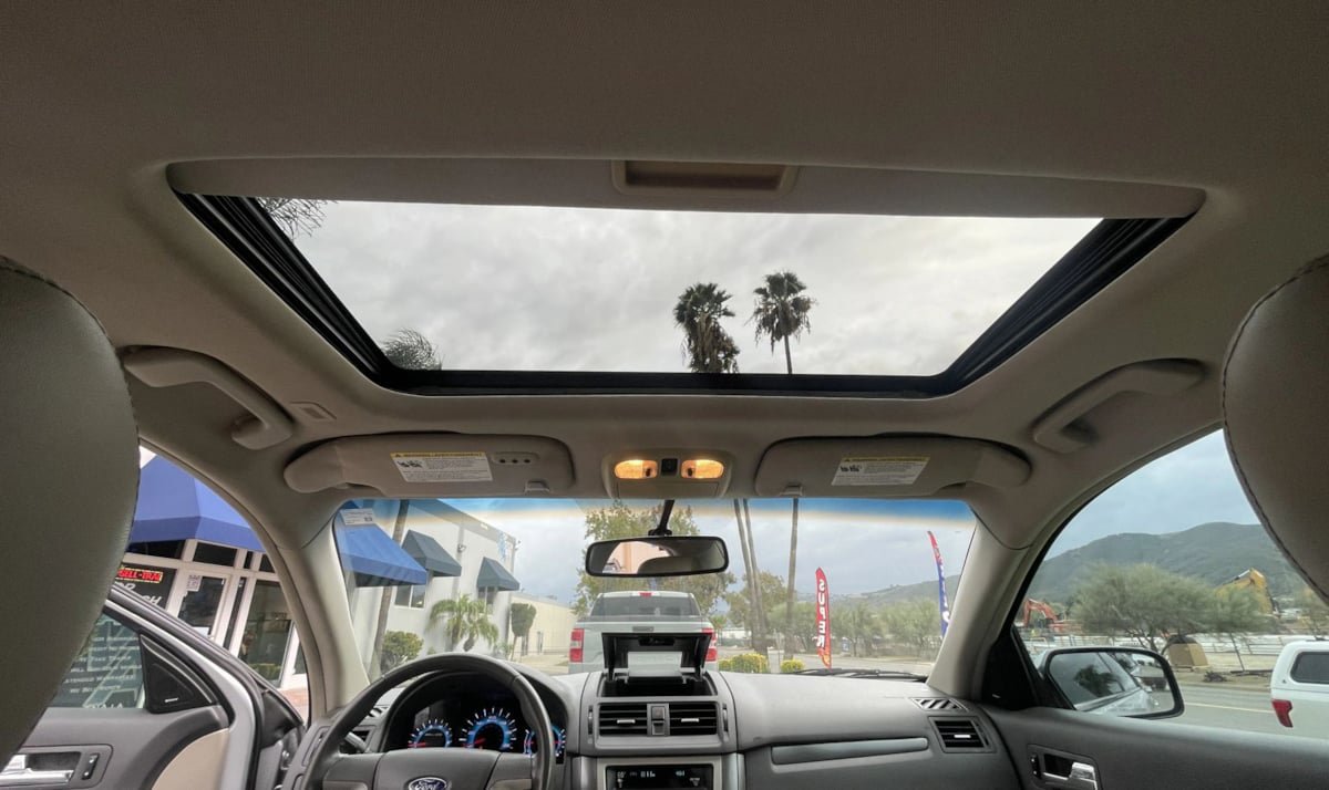 Used 2012 Ford Fusion SEL FWD image 13