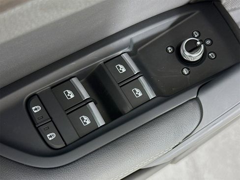 Certified 2023 Audi Q5 2.0T Premium Plus w/ Premium Plus Package image 17