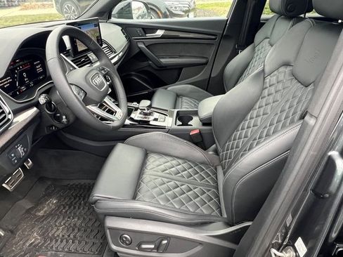 Certified 2025 Audi SQ5 Premium Plus w/ Premium Plus Package image 3