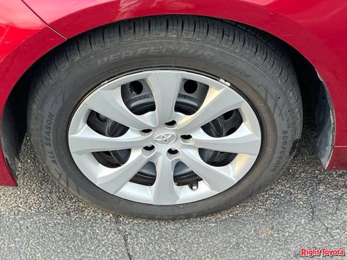 Certified 2025 Toyota Corolla LE FWD image 8
