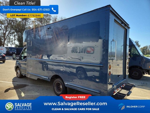Used 2021 Ford Transit 350 DRW RWD image 3